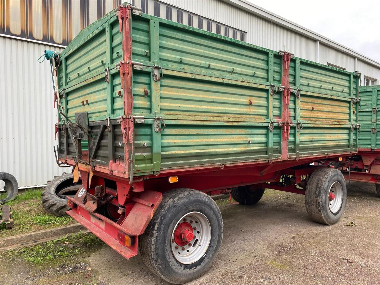 Agromet T-149 - قلابة مقطورة: صور 2 Agromet T-149 - قلابة مقطورة: صور 2