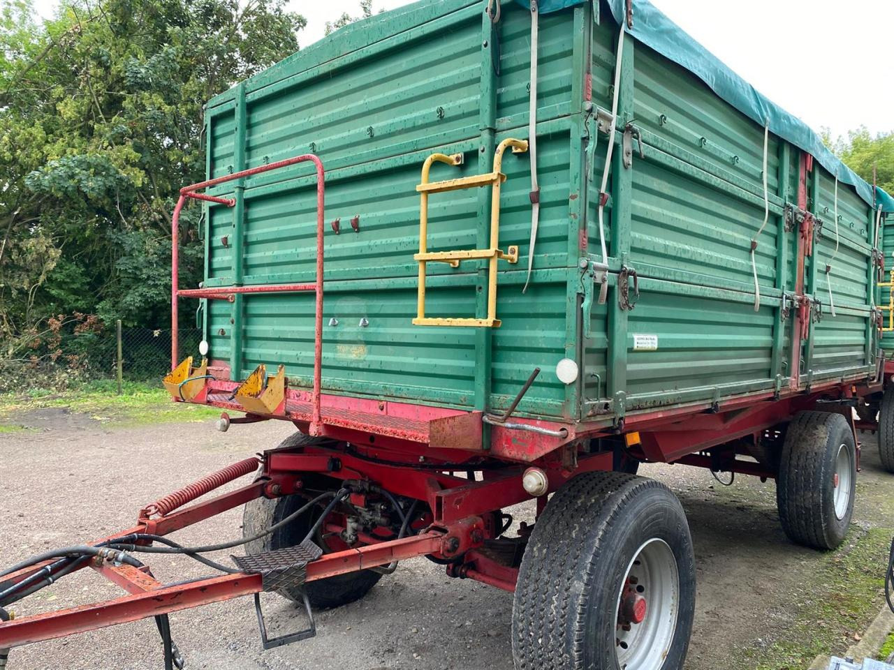 Agromet T-149 - قلابة مقطورة: صور 1 Agromet T-149 - قلابة مقطورة: صور 1