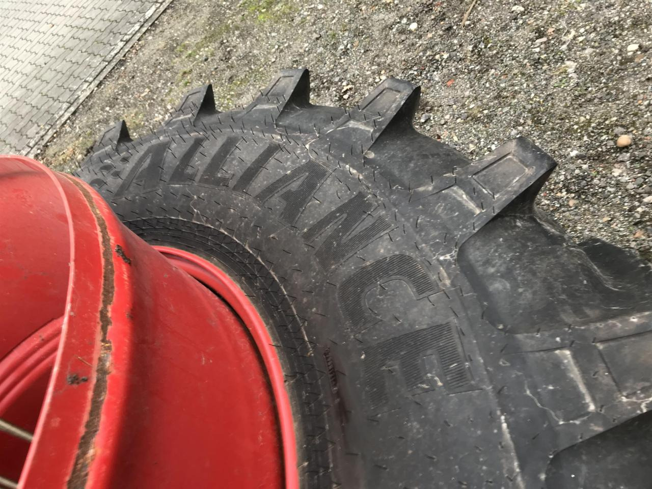 Alliance 710/75R42 - الإطارات - الآلات والماكينات الزراعية: صور 4 Alliance 710/75R42 - الإطارات - الآلات والماكينات الزراعية: صور 4