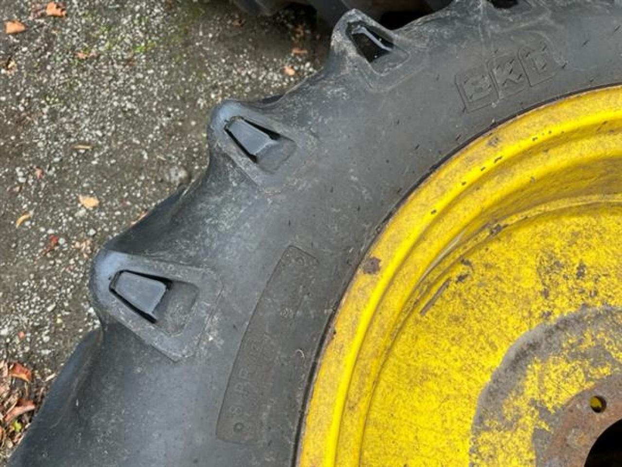 BKT 12.4-32 - الإطارات - الآلات والماكينات الزراعية: صور 4 BKT 12.4-32 - الإطارات - الآلات والماكينات الزراعية: صور 4