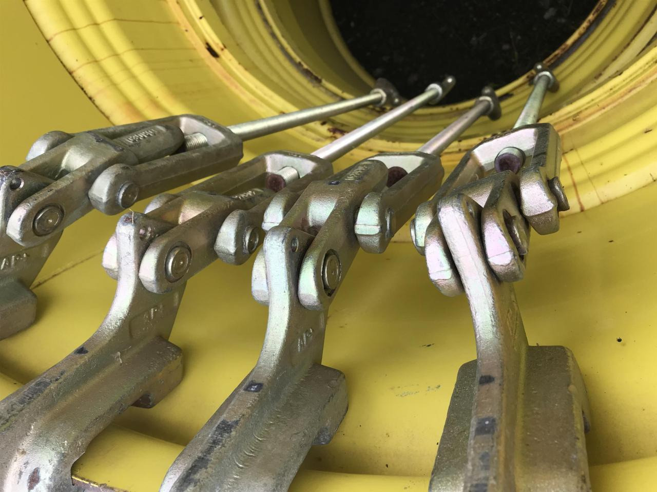 Bohnenkamp 18x34 Zwillingsfelgen - الإطارات - الآلات والماكينات الزراعية: صور 1 Bohnenkamp 18x34 Zwillingsfelgen - الإطارات - الآلات والماكينات الزراعية: صور 1