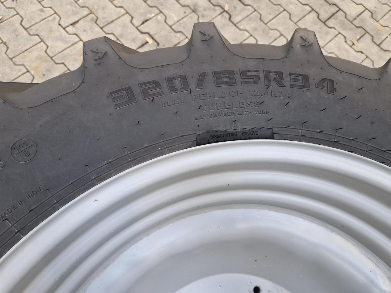 CEAT 320/85R34 - الإطارات - الآلات والماكينات الزراعية: صور 2 CEAT 320/85R34 - الإطارات - الآلات والماكينات الزراعية: صور 2