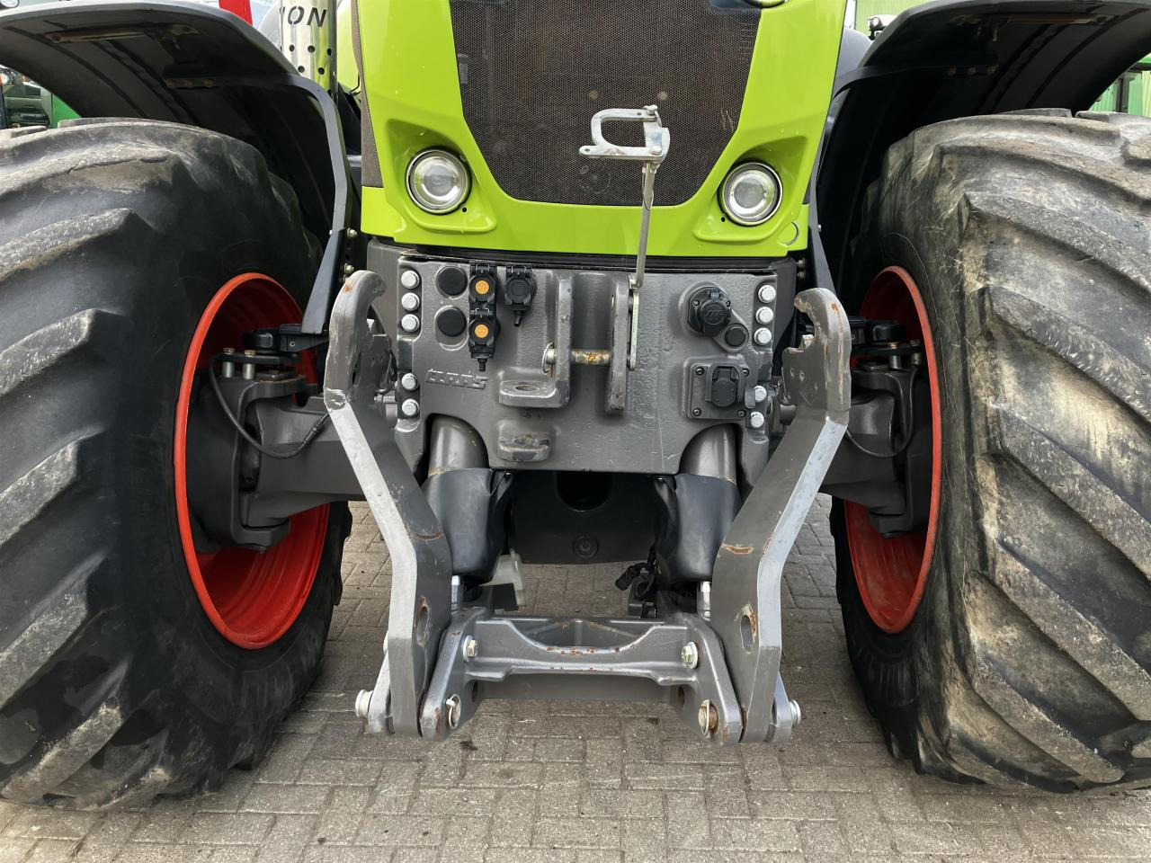 CLAAS Axion 950 - جرار: صور 4 CLAAS Axion 950 - جرار: صور 4
