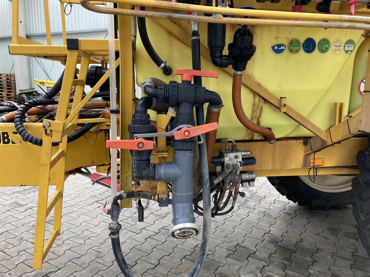 Dubex Vector 3.300 ltr. - آلة الرش المقطورة: صور 3 Dubex Vector 3.300 ltr. - آلة الرش المقطورة: صور 3