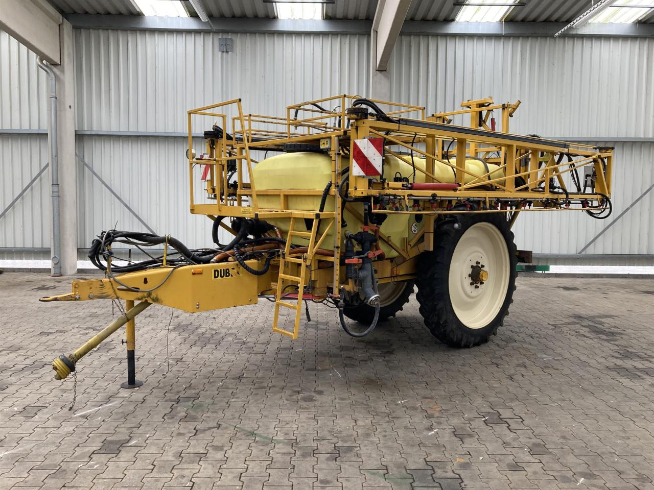 Dubex Vector 3.300 ltr. - آلة الرش المقطورة: صور 1 Dubex Vector 3.300 ltr. - آلة الرش المقطورة: صور 1