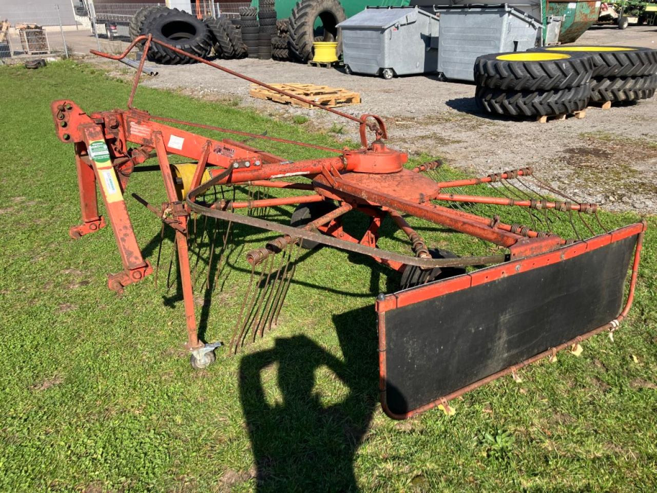 Fella TS 325 - لمّامَة القش: صور 1 Fella TS 325 - لمّامَة القش: صور 1