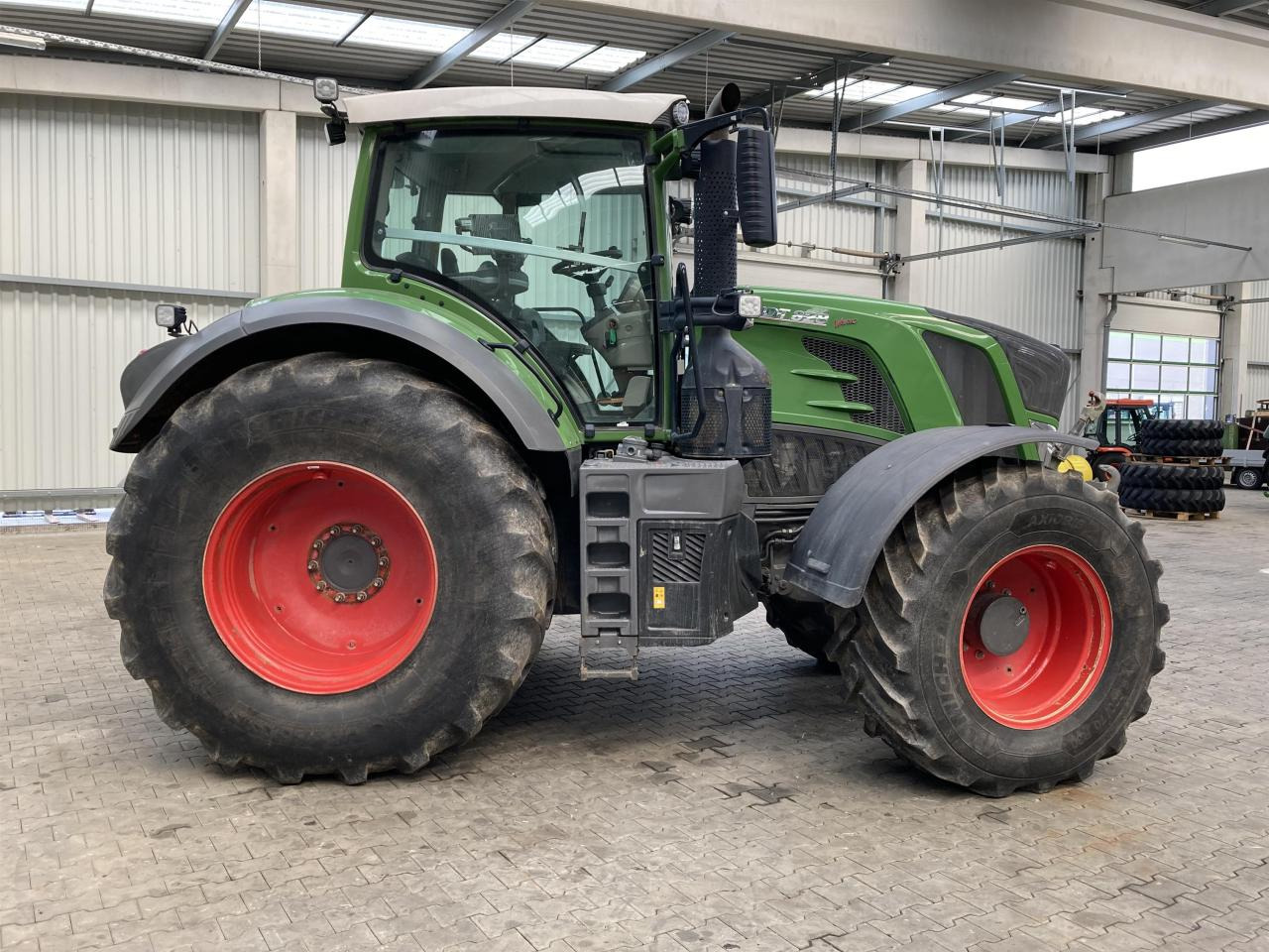 Fendt 828 Profi Plus - جرار: صور 3 Fendt 828 Profi Plus - جرار: صور 3