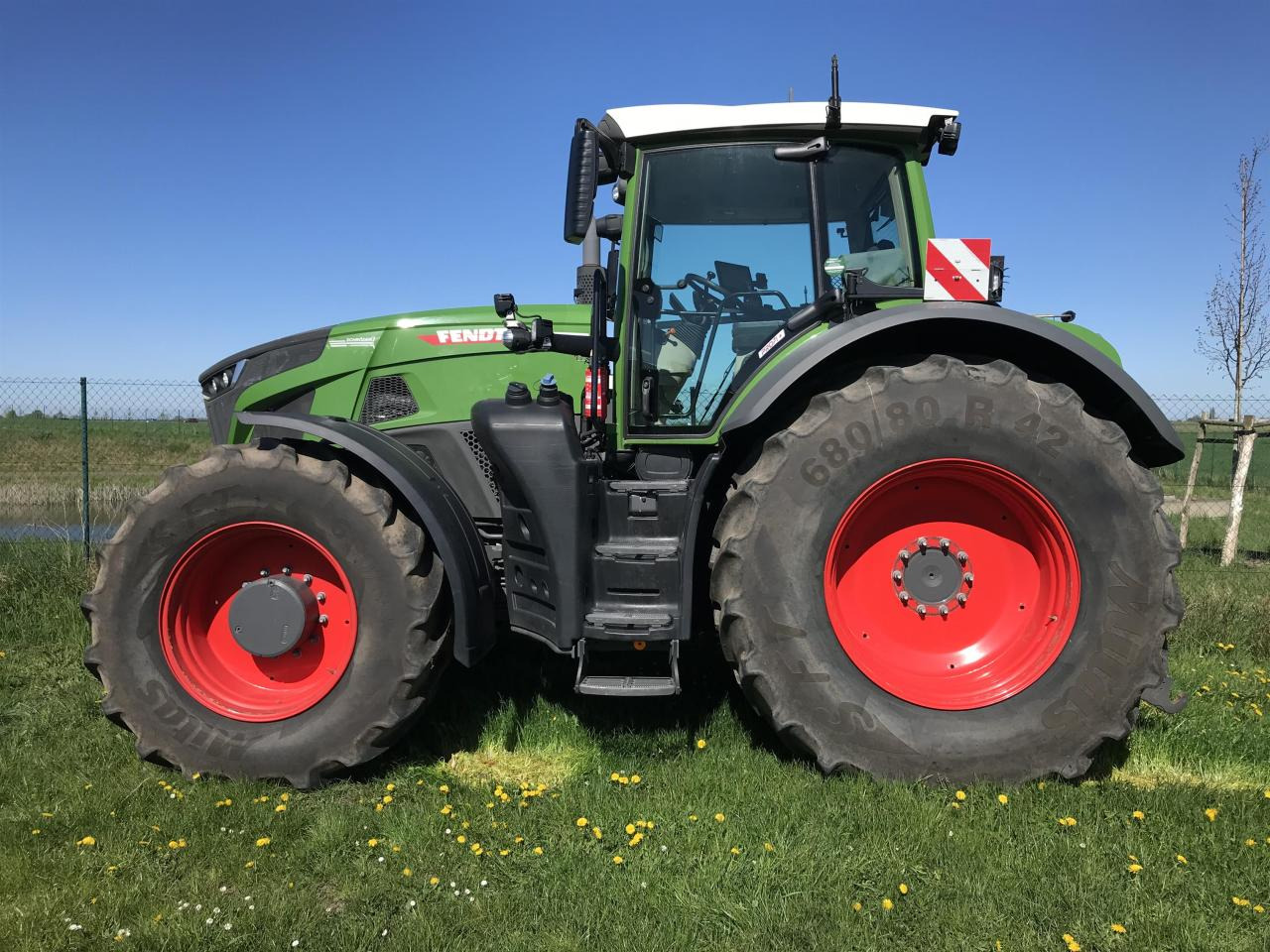 Fendt 942 Vario Profi Plus - جرار: صور 1 Fendt 942 Vario Profi Plus - جرار: صور 1
