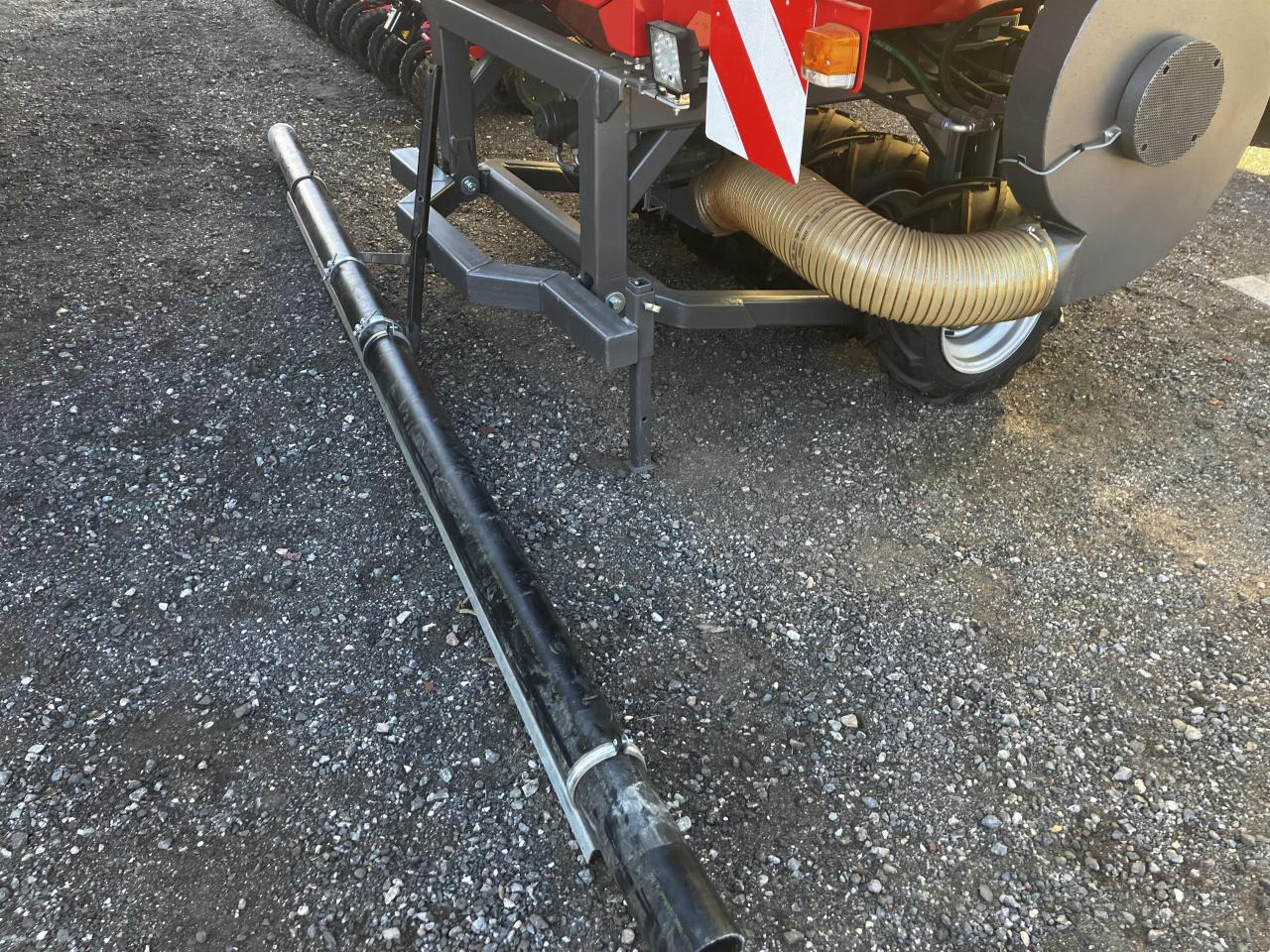 وضع البذور فى خطوط Horsch Maestro 12 RX: صور 11 وضع البذور فى خطوط Horsch Maestro 12 RX: صور 11