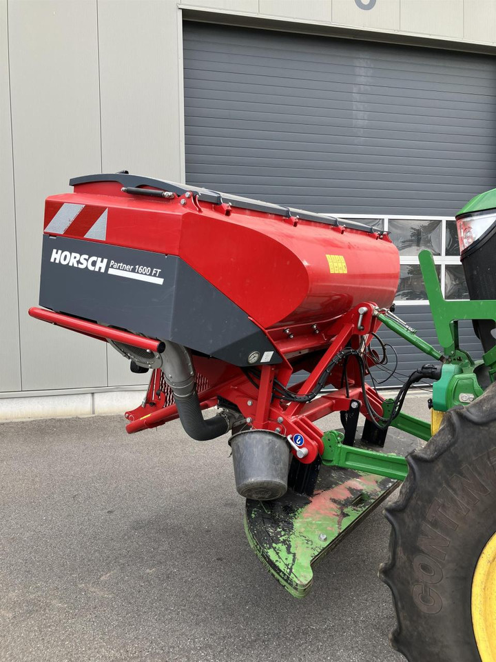 Horsch Maestro 9 RV - وضع البذور فى خطوط: صور 4 Horsch Maestro 9 RV - وضع البذور فى خطوط: صور 4