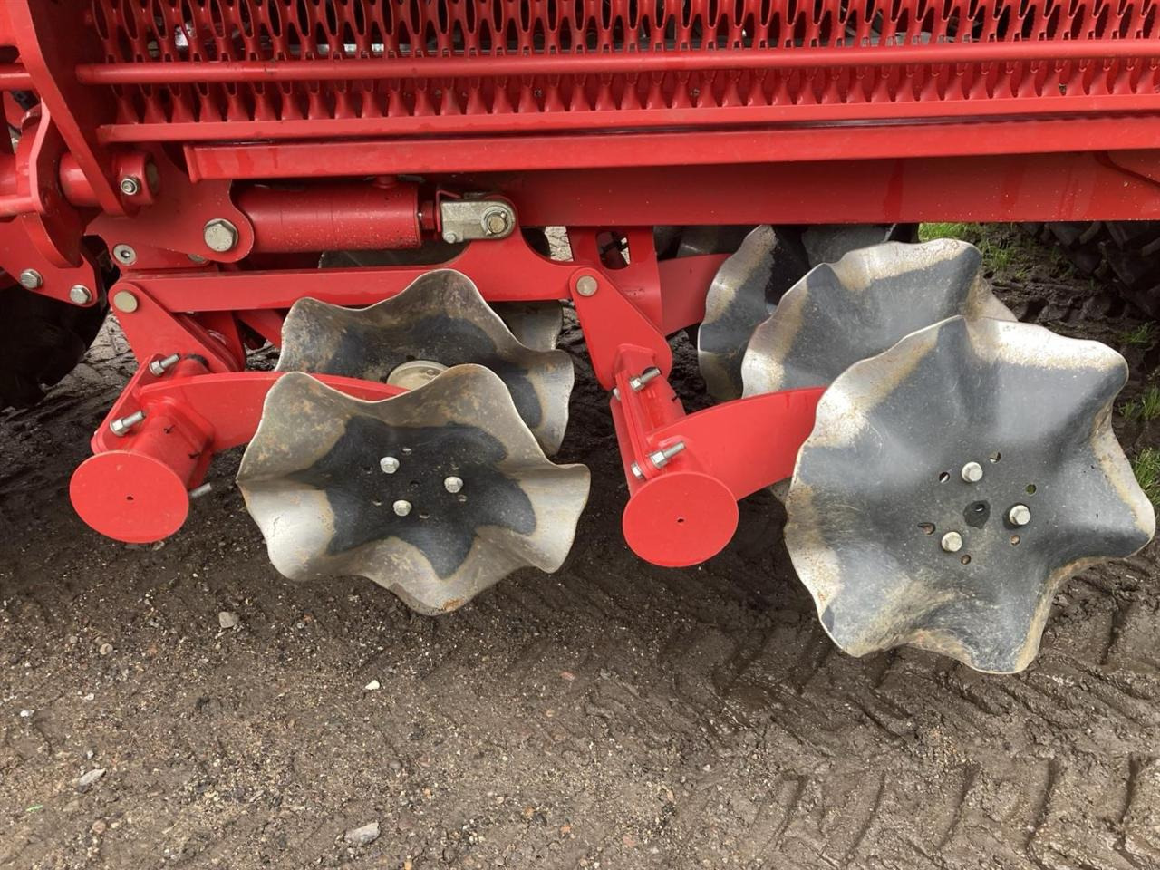 Horsch Pronto 7DC - معدات بذار: صور 4 Horsch Pronto 7DC - معدات بذار: صور 4