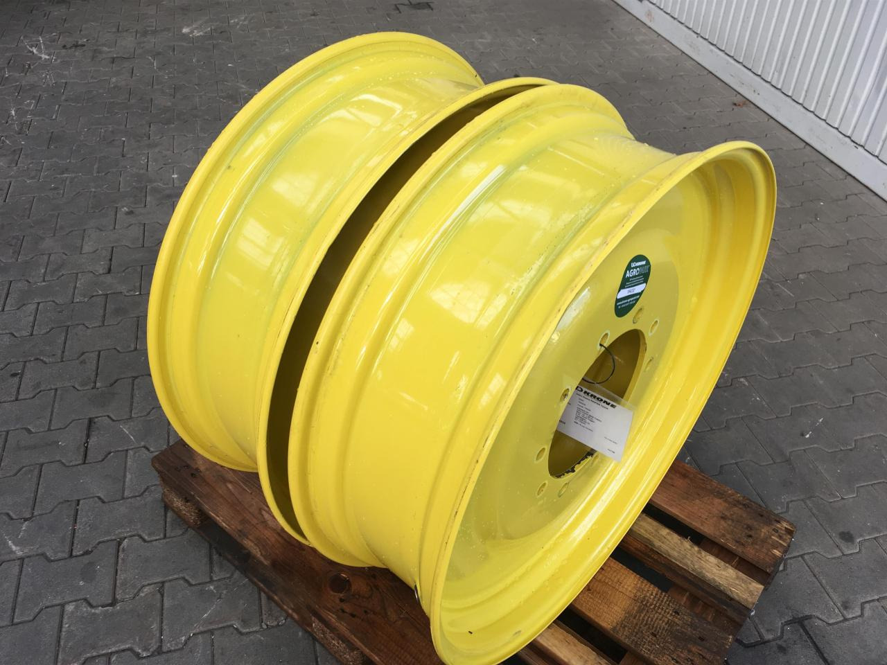 John Deere 10x34 - الإطارات - الآلات والماكينات الزراعية: صور 3 John Deere 10x34 - الإطارات - الآلات والماكينات الزراعية: صور 3