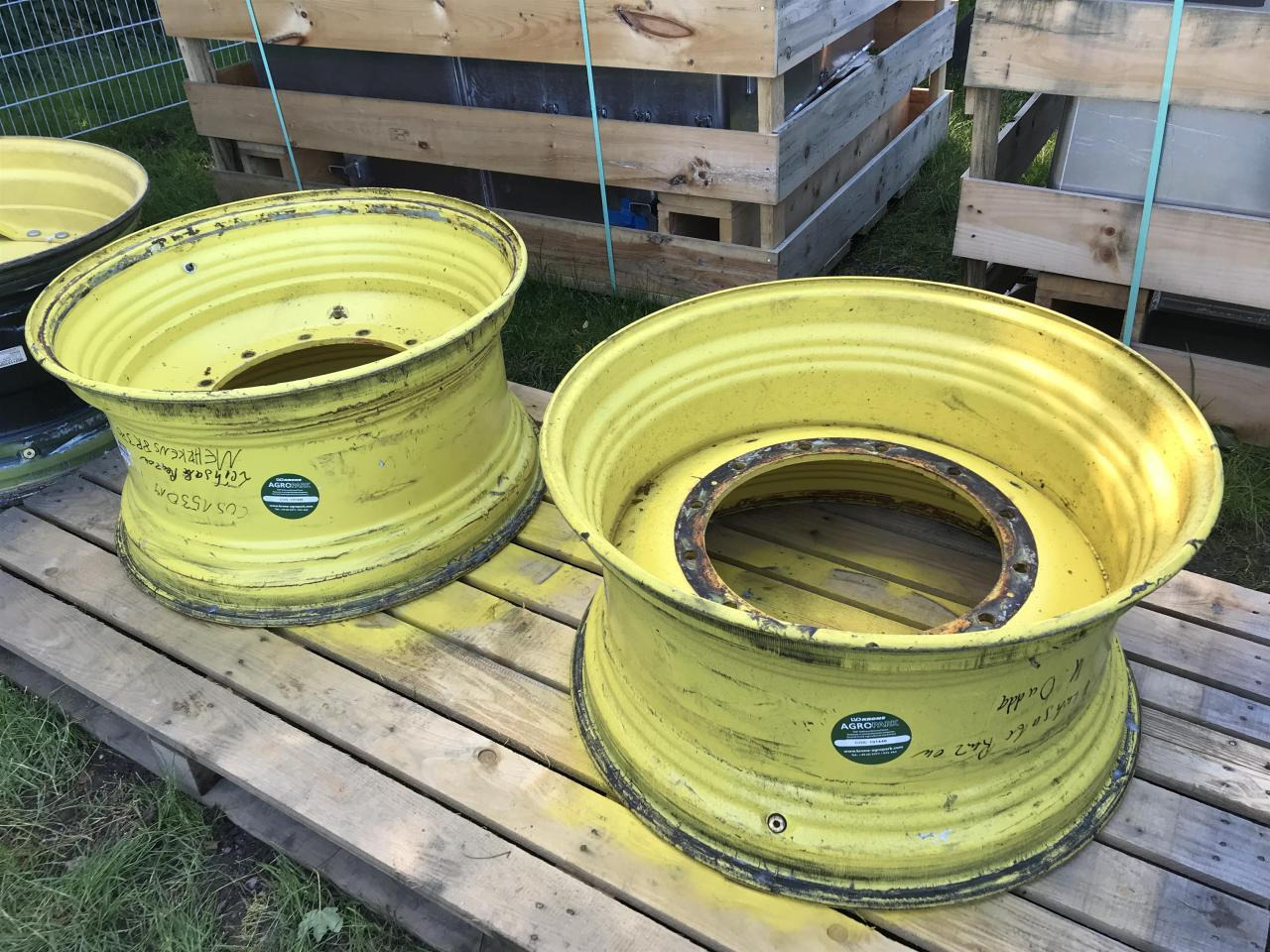 John Deere 18x34 - الإطارات - الآلات والماكينات الزراعية: صور 1 John Deere 18x34 - الإطارات - الآلات والماكينات الزراعية: صور 1