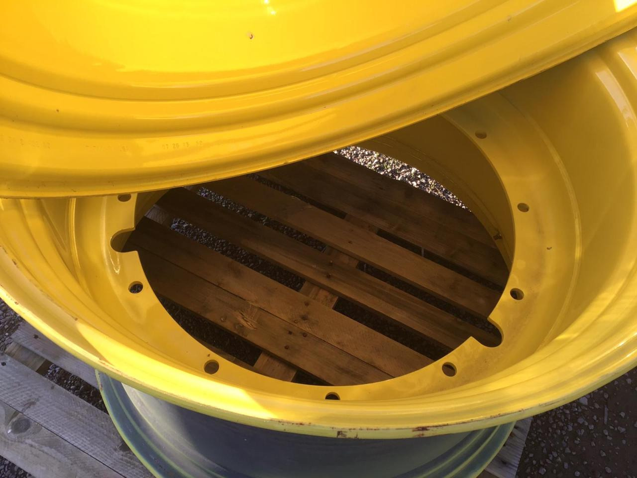 John Deere 42 Zoll - الإطارات - الآلات والماكينات الزراعية: صور 3 John Deere 42 Zoll - الإطارات - الآلات والماكينات الزراعية: صور 3