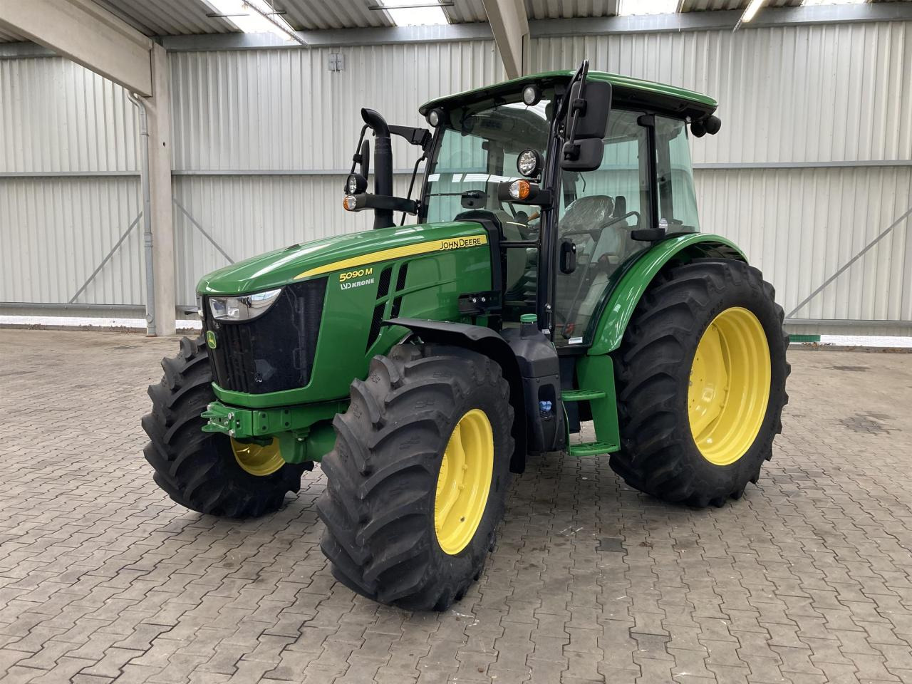 John Deere 5090M - جرار: صور 1 John Deere 5090M - جرار: صور 1