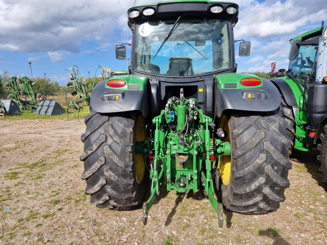 John Deere 6140R - جرار: صور 3 John Deere 6140R - جرار: صور 3