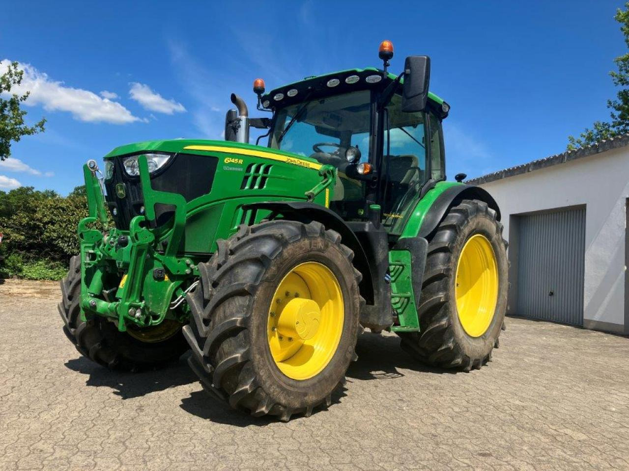 John Deere 6145R - جرار: صور 1 John Deere 6145R - جرار: صور 1