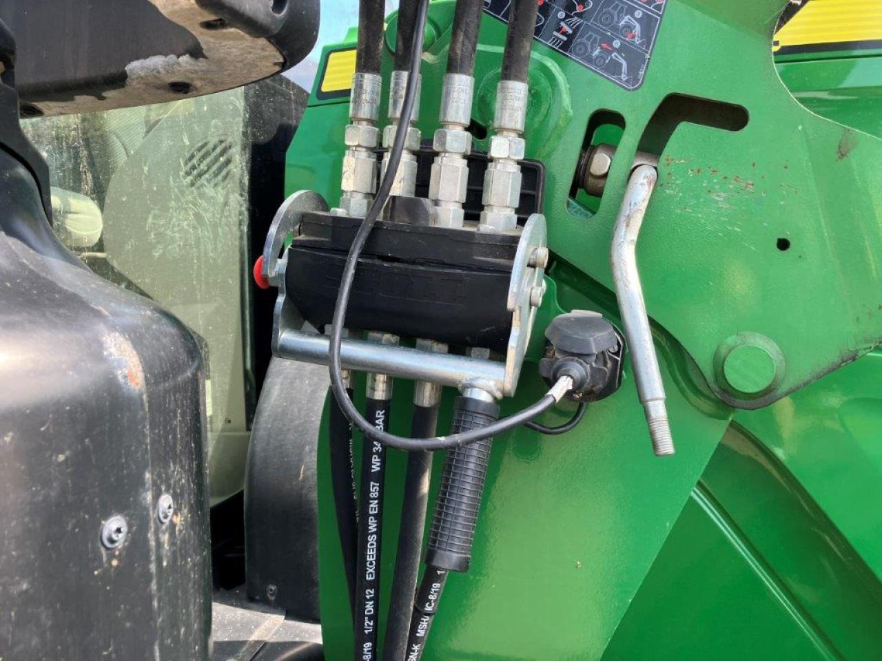 John Deere 6155R - جرار: صور 5 John Deere 6155R - جرار: صور 5