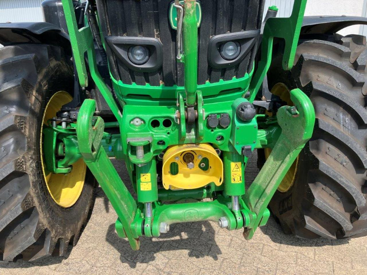 John Deere 6155R - جرار: صور 4 John Deere 6155R - جرار: صور 4