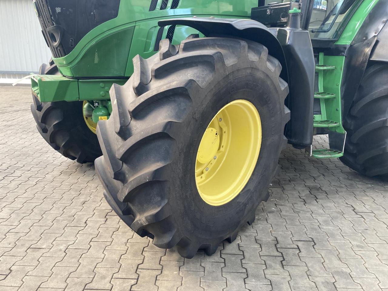 John Deere 6170R - جرار: صور 2 John Deere 6170R - جرار: صور 2