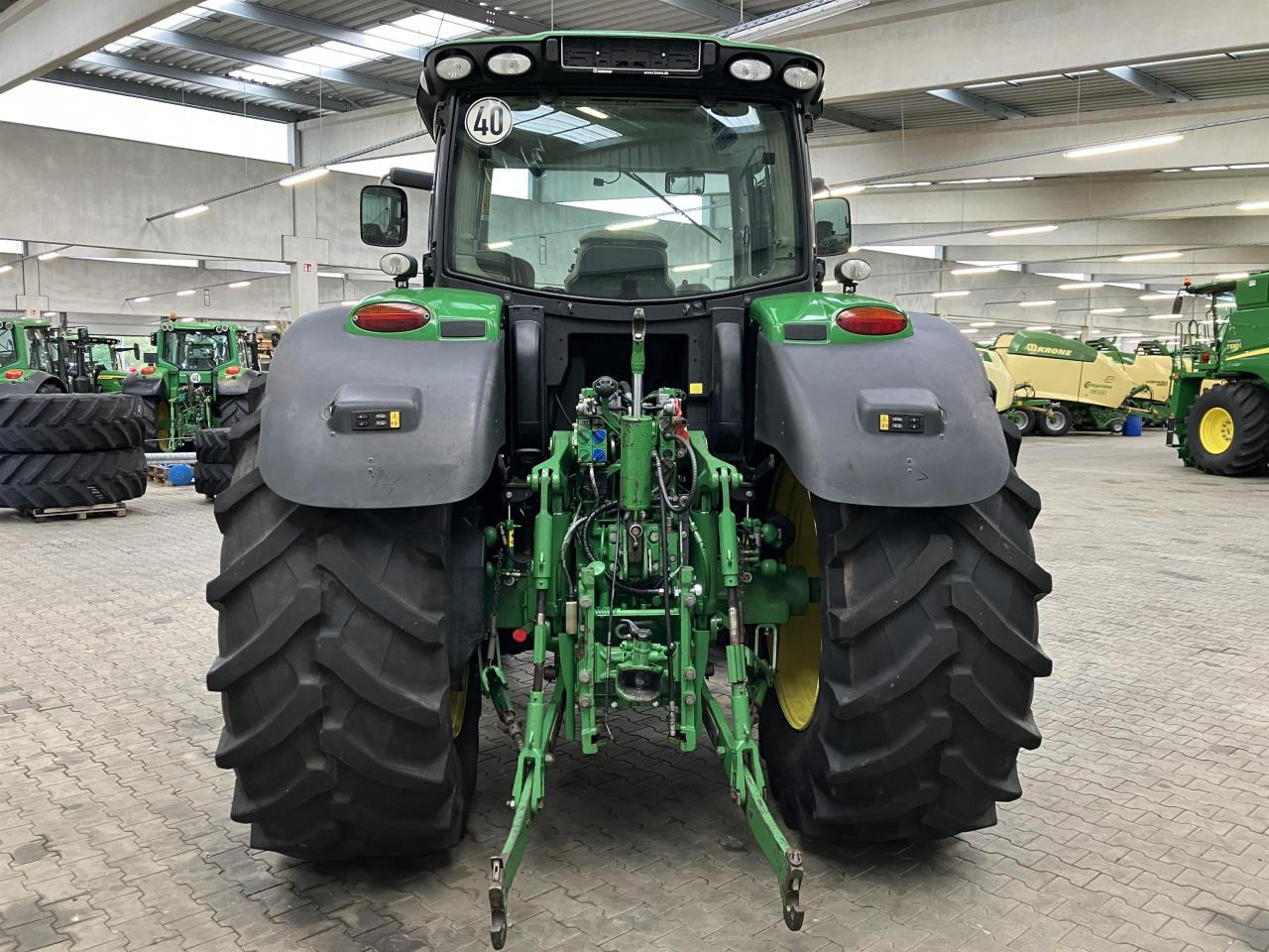 John Deere 6170R - جرار: صور 5 John Deere 6170R - جرار: صور 5