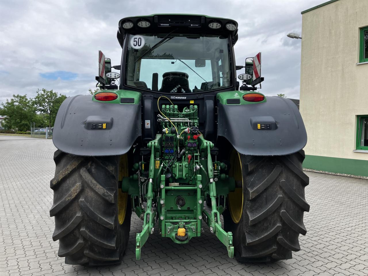 John Deere 6215R - جرار: صور 5 John Deere 6215R - جرار: صور 5