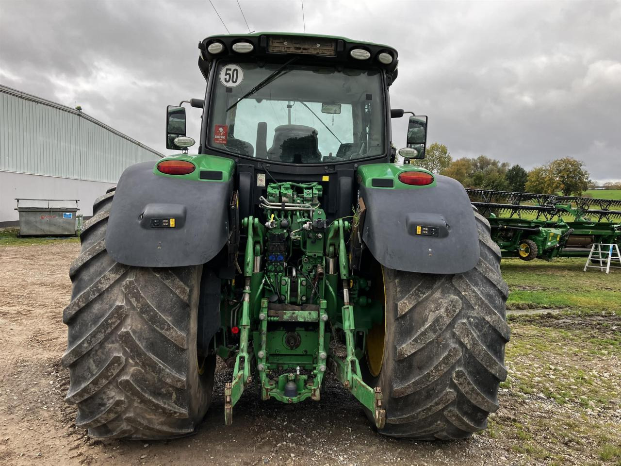 John Deere 6215R - جرار: صور 5 John Deere 6215R - جرار: صور 5