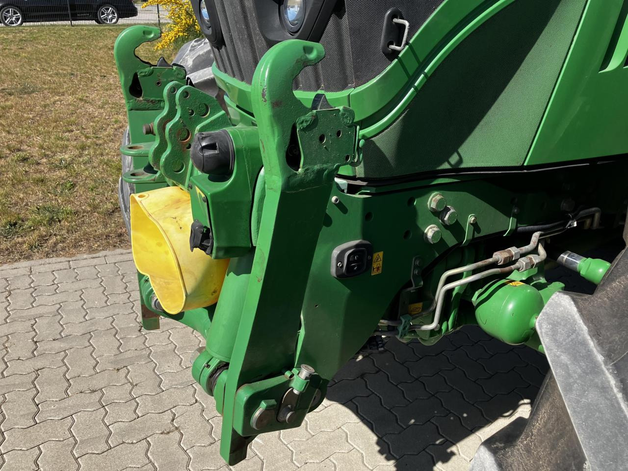 John Deere 6215R - جرار: صور 4 John Deere 6215R - جرار: صور 4