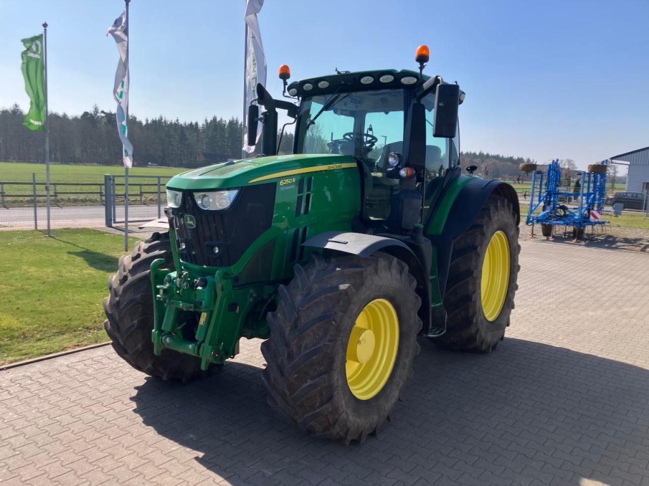 John Deere 6250R - جرار: صور 1 John Deere 6250R - جرار: صور 1