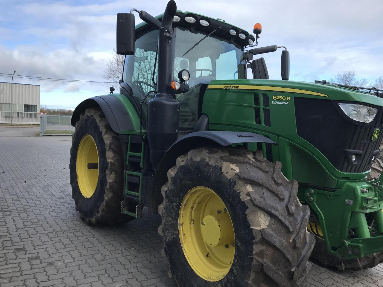 John Deere 6250R - جرار: صور 2 John Deere 6250R - جرار: صور 2