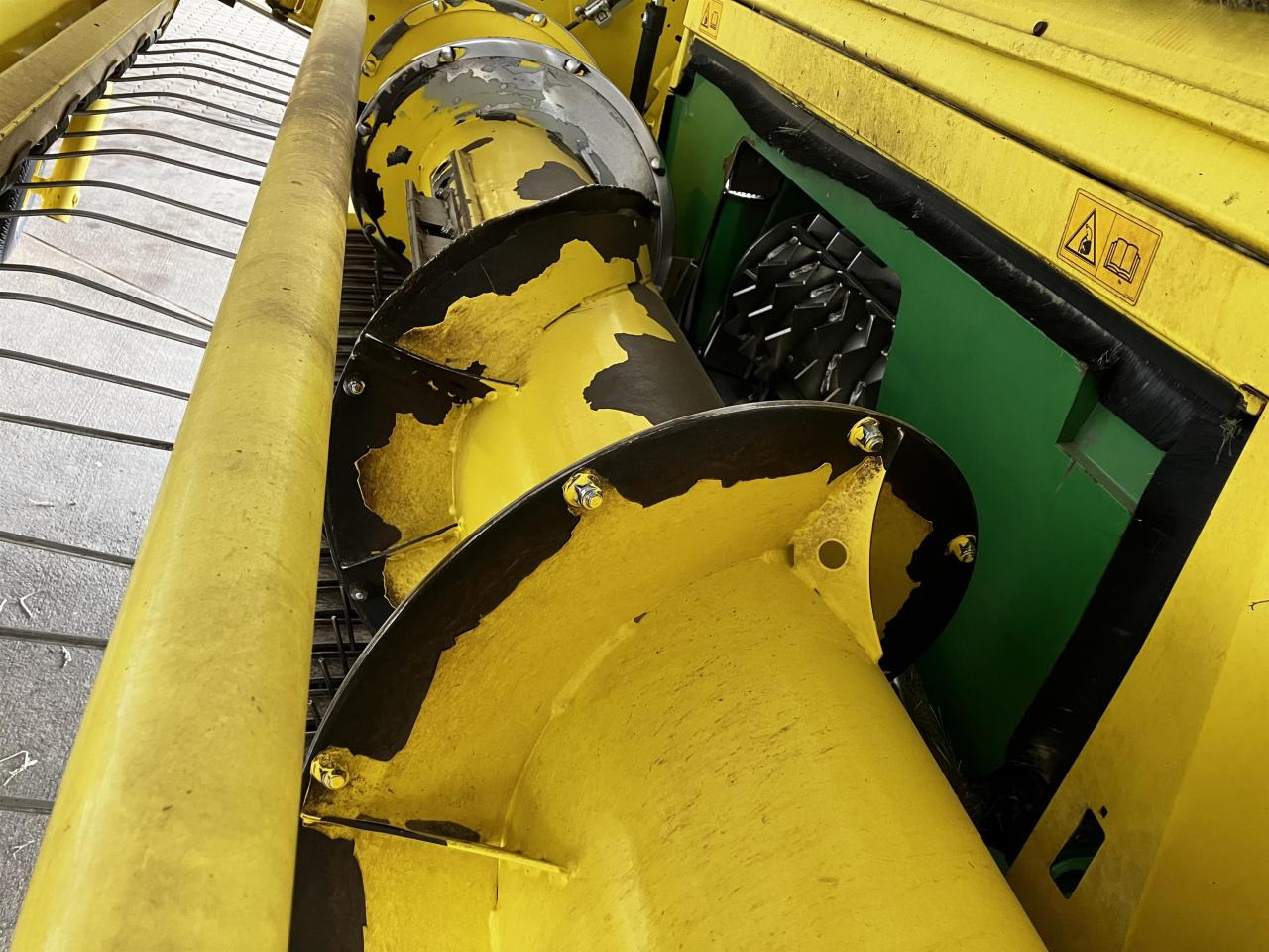 John Deere 639 - معدات حصادة الأعلاف: صور 4 John Deere 639 - معدات حصادة الأعلاف: صور 4