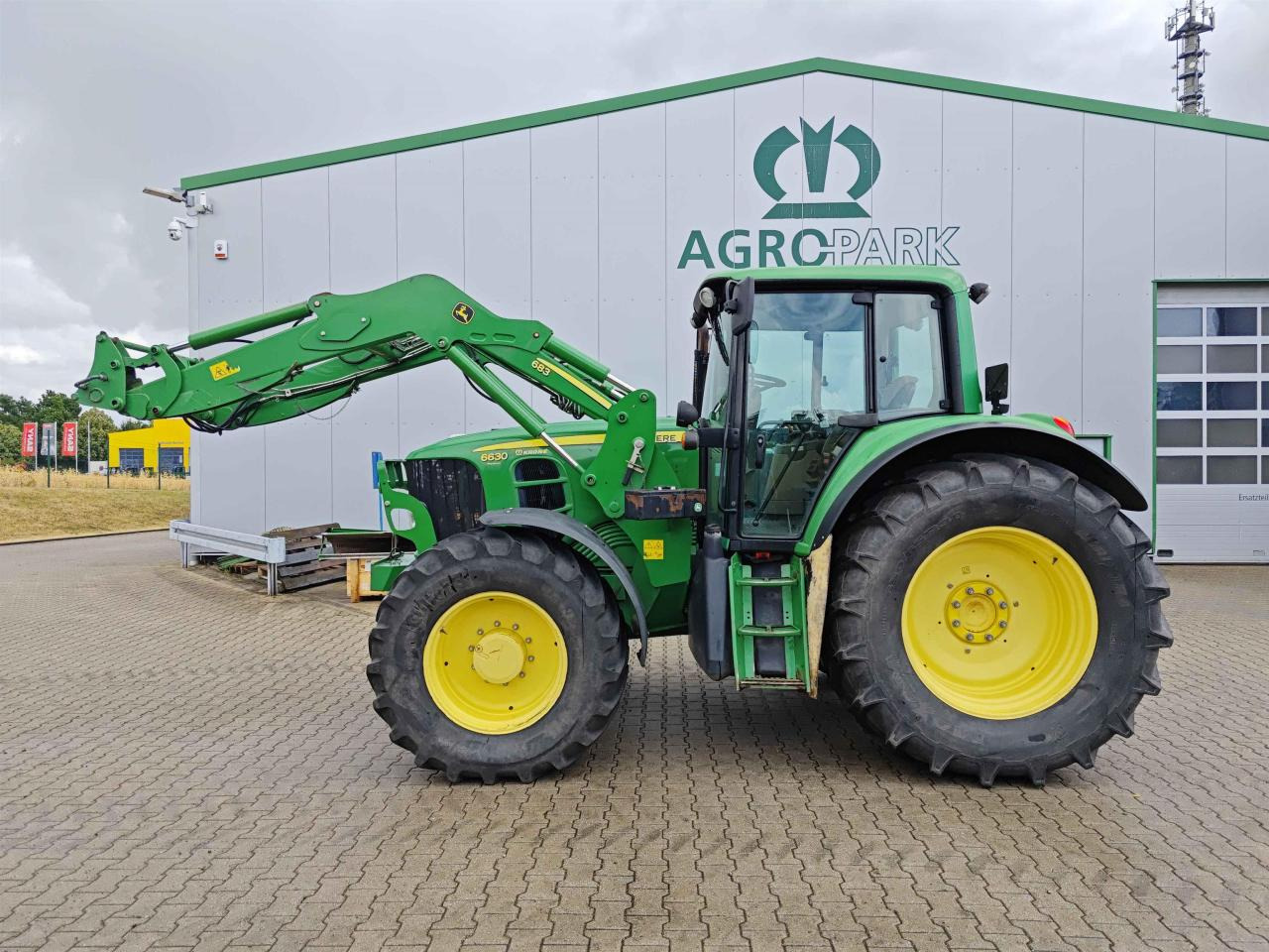 John Deere 6630 PREMIUM - جرار: صور 2 John Deere 6630 PREMIUM - جرار: صور 2