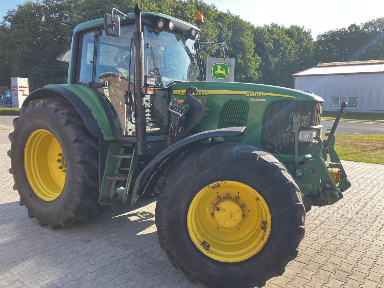 John Deere 6920 S - جرار: صور 1 John Deere 6920 S - جرار: صور 1