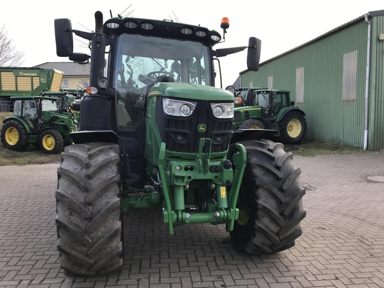 John Deere 6R 140 - جرار: صور 2 John Deere 6R 140 - جرار: صور 2