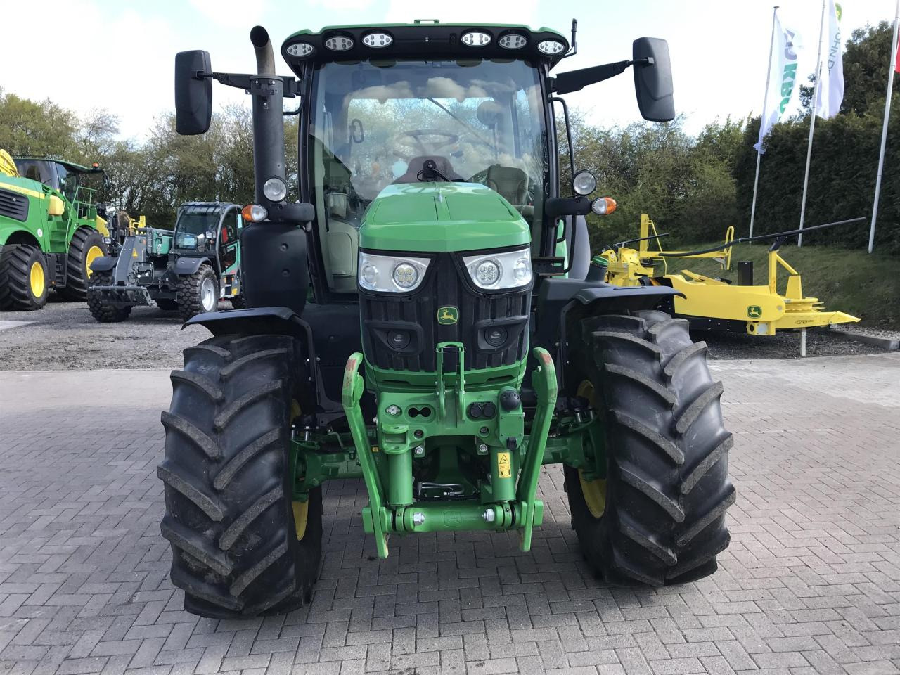 John Deere 6R 140 - جرار: صور 3 John Deere 6R 140 - جرار: صور 3