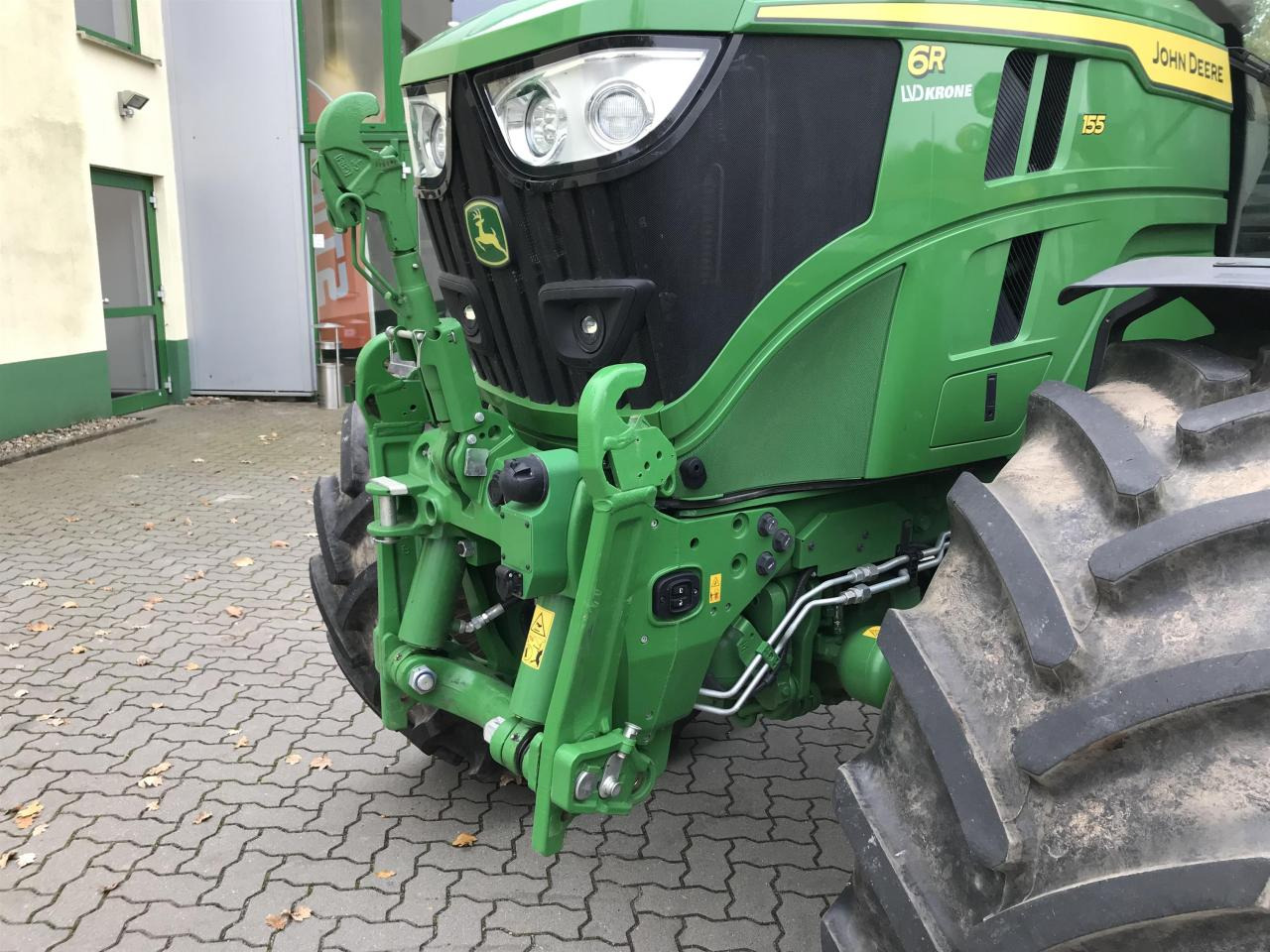 John Deere 6R 155 - جرار: صور 4 John Deere 6R 155 - جرار: صور 4