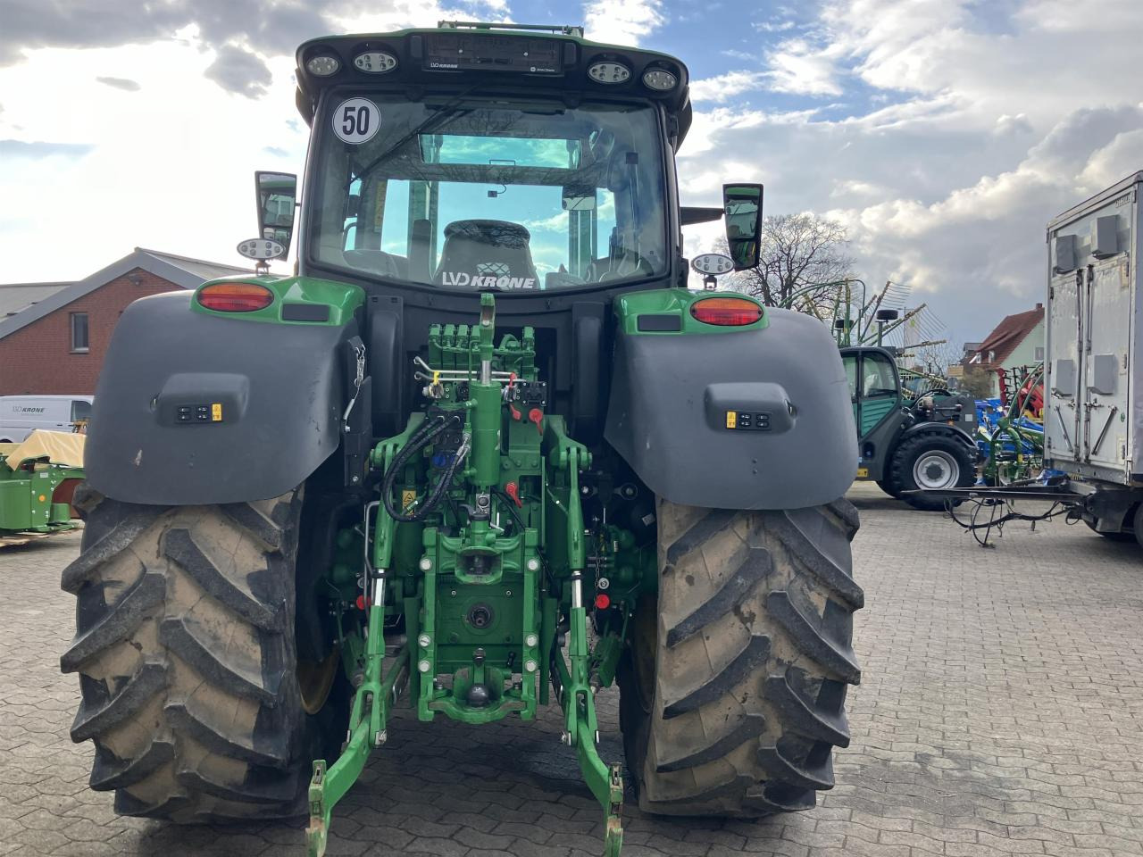 John Deere 6R 155 - جرار: صور 4 John Deere 6R 155 - جرار: صور 4