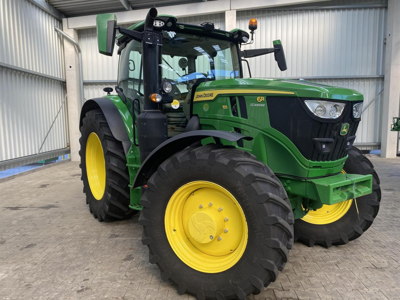 John Deere 6R 155 - جرار: صور 3 John Deere 6R 155 - جرار: صور 3