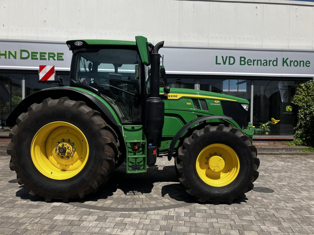 John Deere 6R 185 - جرار: صور 2 John Deere 6R 185 - جرار: صور 2