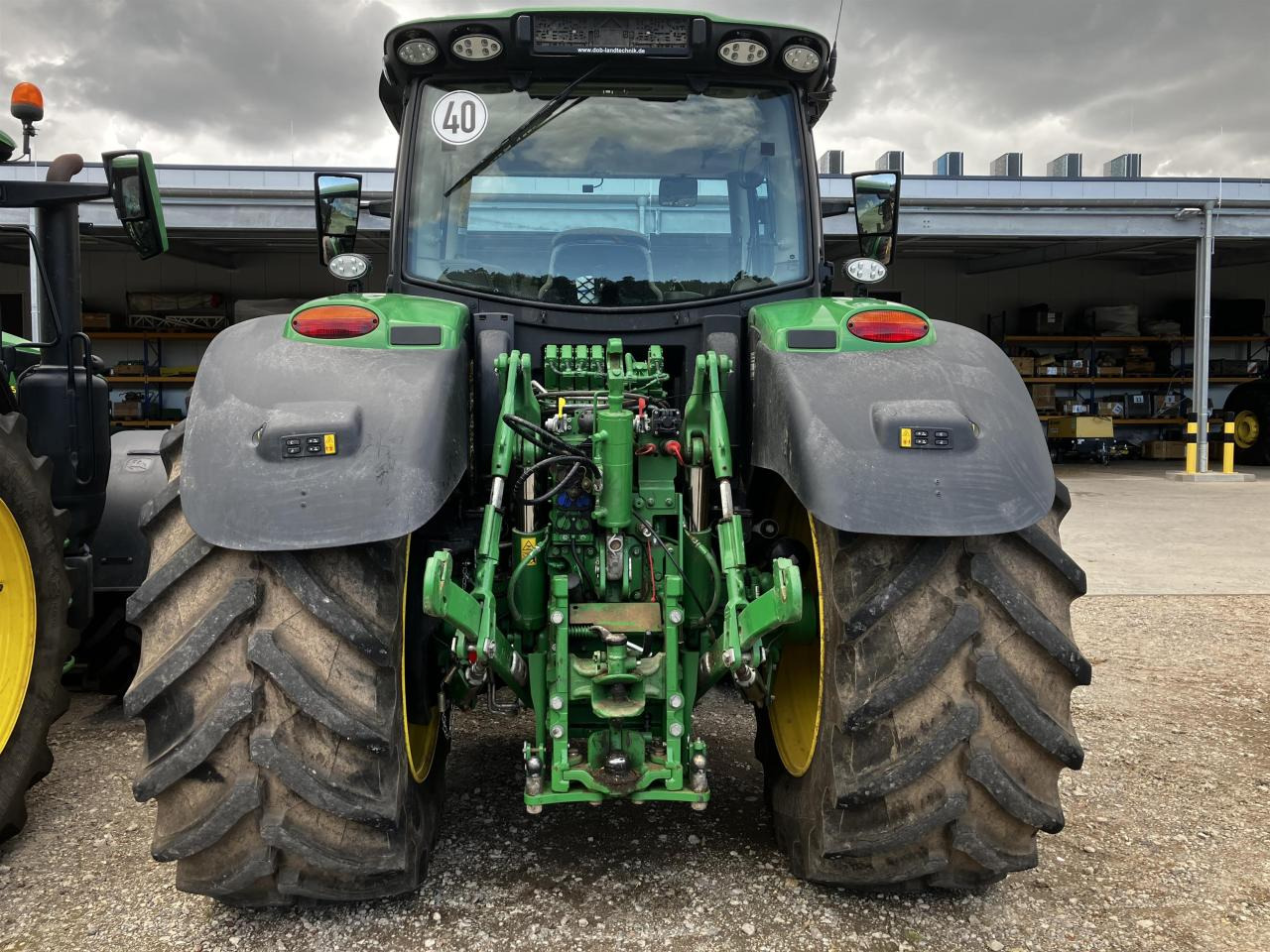 John Deere 6R 185 - جرار: صور 5 John Deere 6R 185 - جرار: صور 5