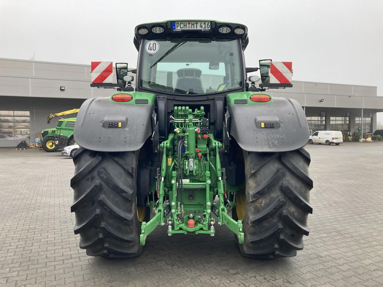 John Deere 6R 215 - جرار: صور 3 John Deere 6R 215 - جرار: صور 3