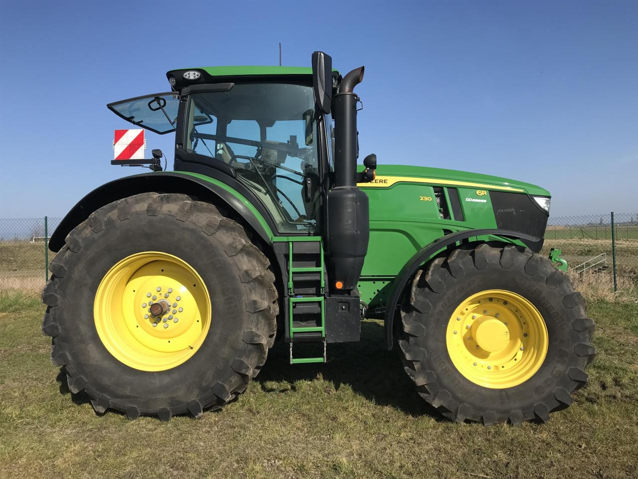 John Deere 6R 230 - جرار: صور 2 John Deere 6R 230 - جرار: صور 2