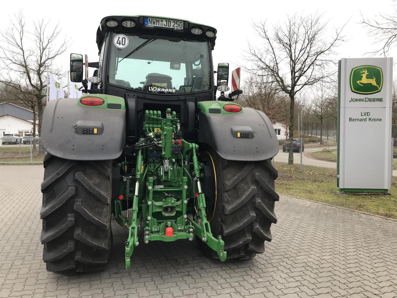 John Deere 6R 250 - جرار: صور 5 John Deere 6R 250 - جرار: صور 5
