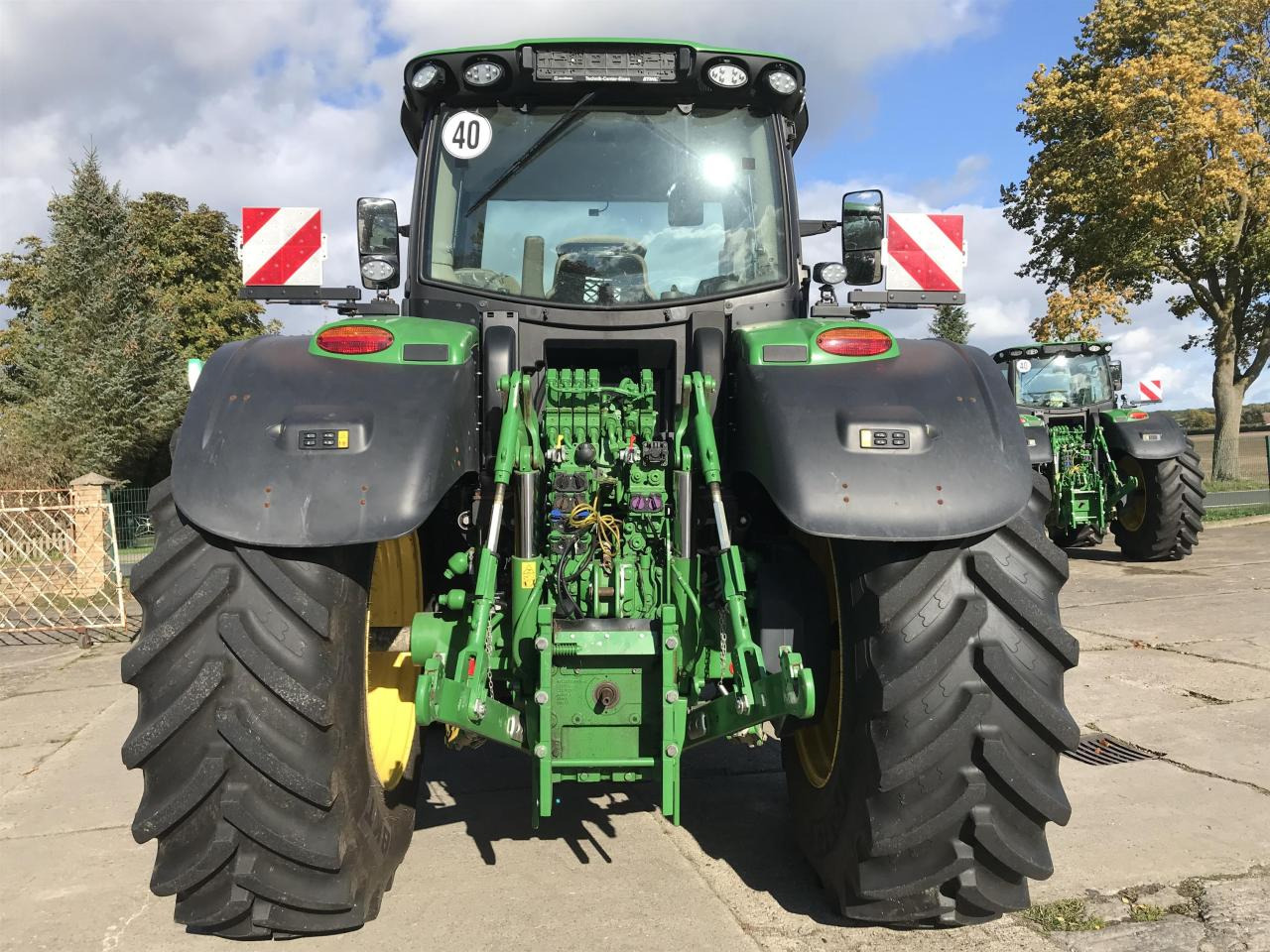 John Deere 6R 250 - جرار: صور 4 John Deere 6R 250 - جرار: صور 4