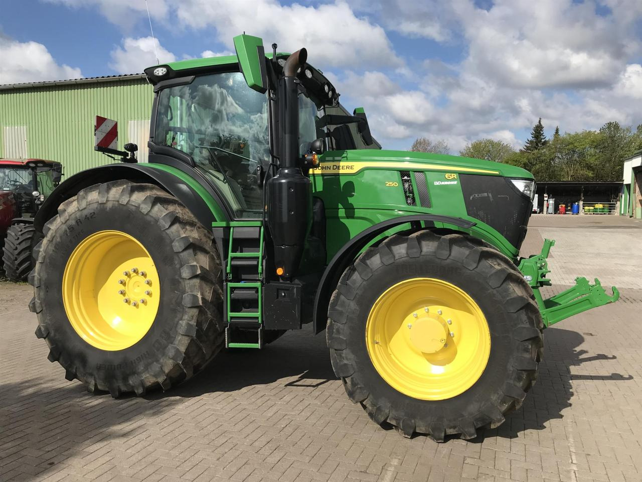 John Deere 6R 250 - جرار: صور 2 John Deere 6R 250 - جرار: صور 2