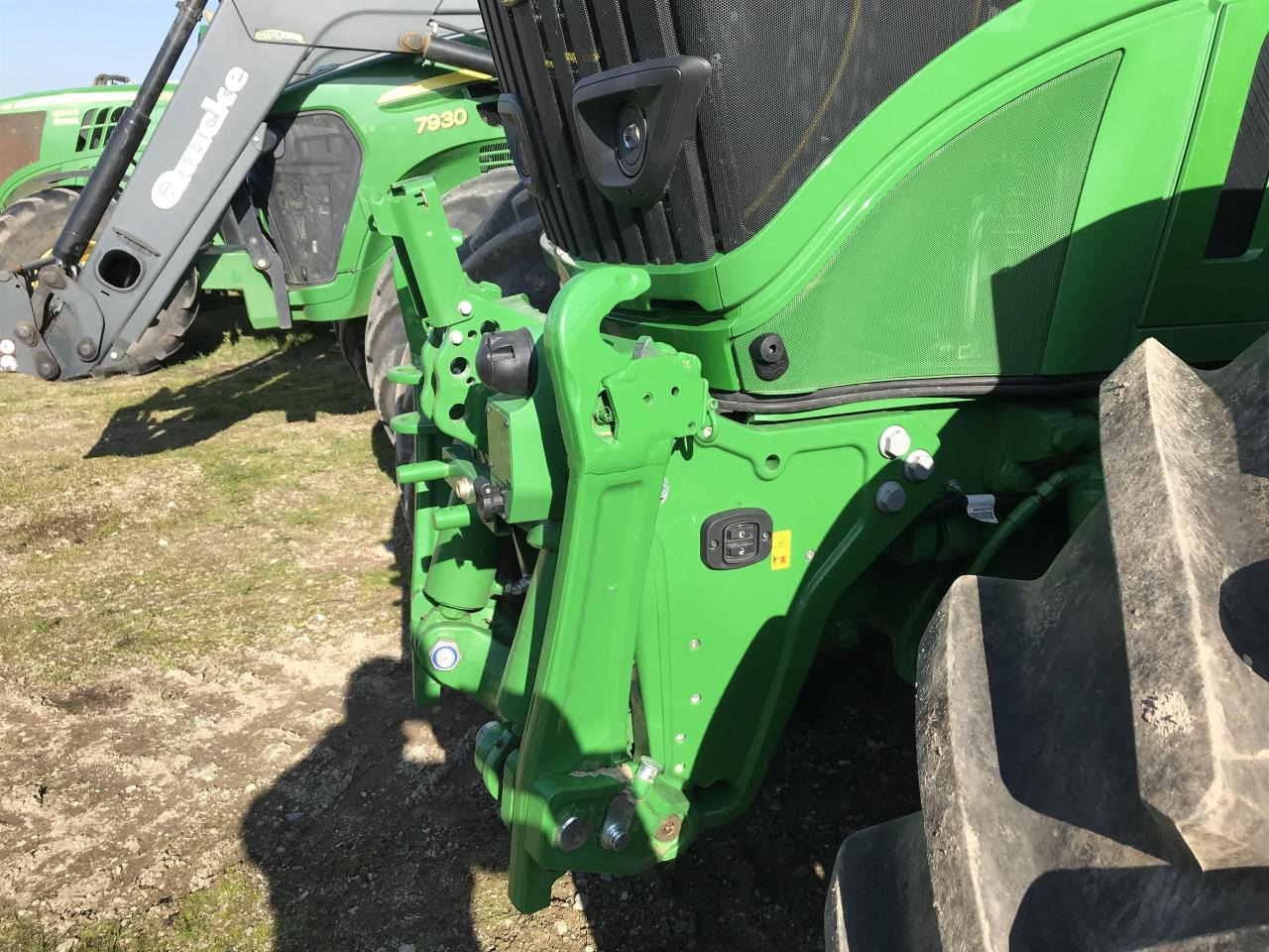 John Deere 6R 250 - جرار: صور 4 John Deere 6R 250 - جرار: صور 4