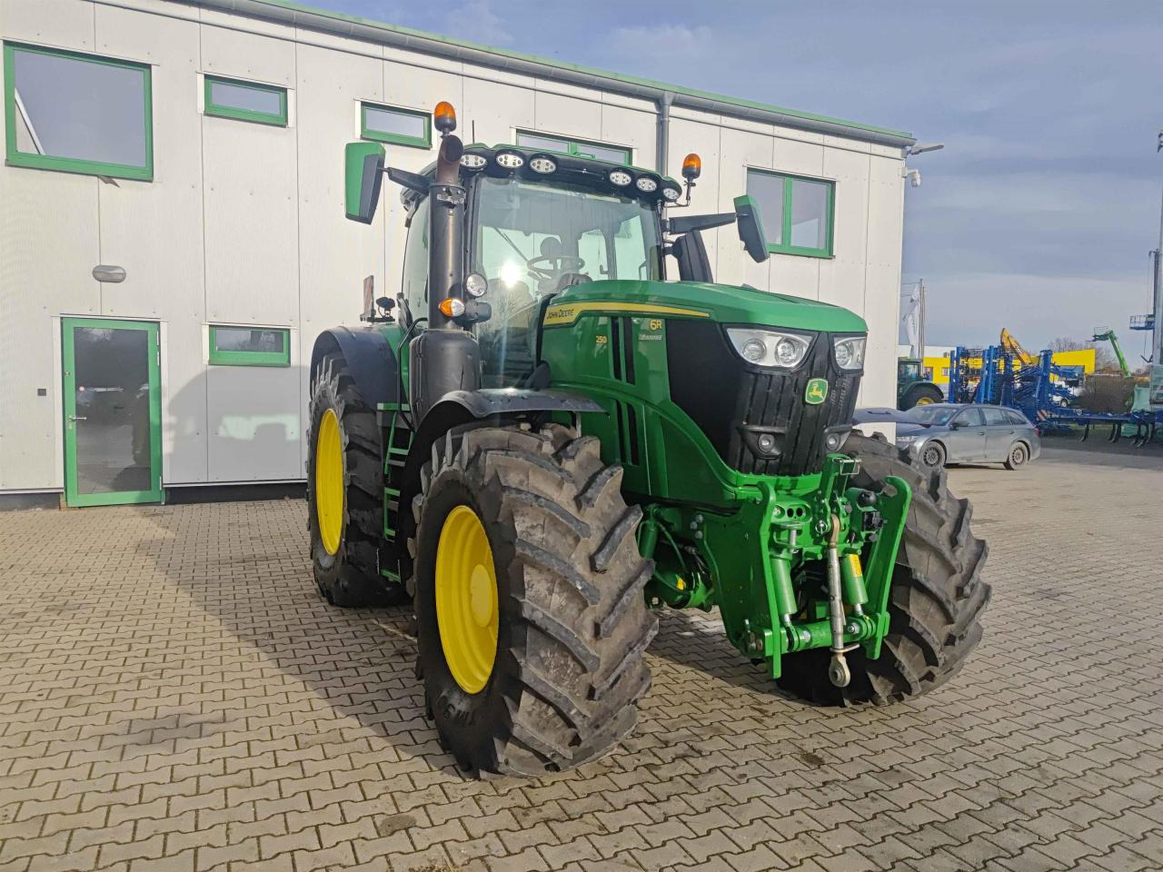 John Deere 6R 250 - جرار: صور 3 John Deere 6R 250 - جرار: صور 3