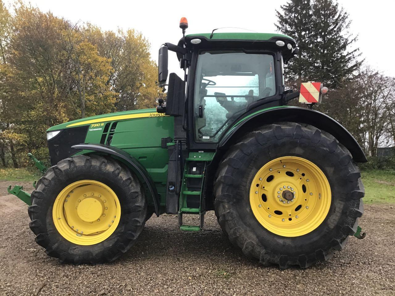 John Deere 7310R - جرار: صور 1 John Deere 7310R - جرار: صور 1