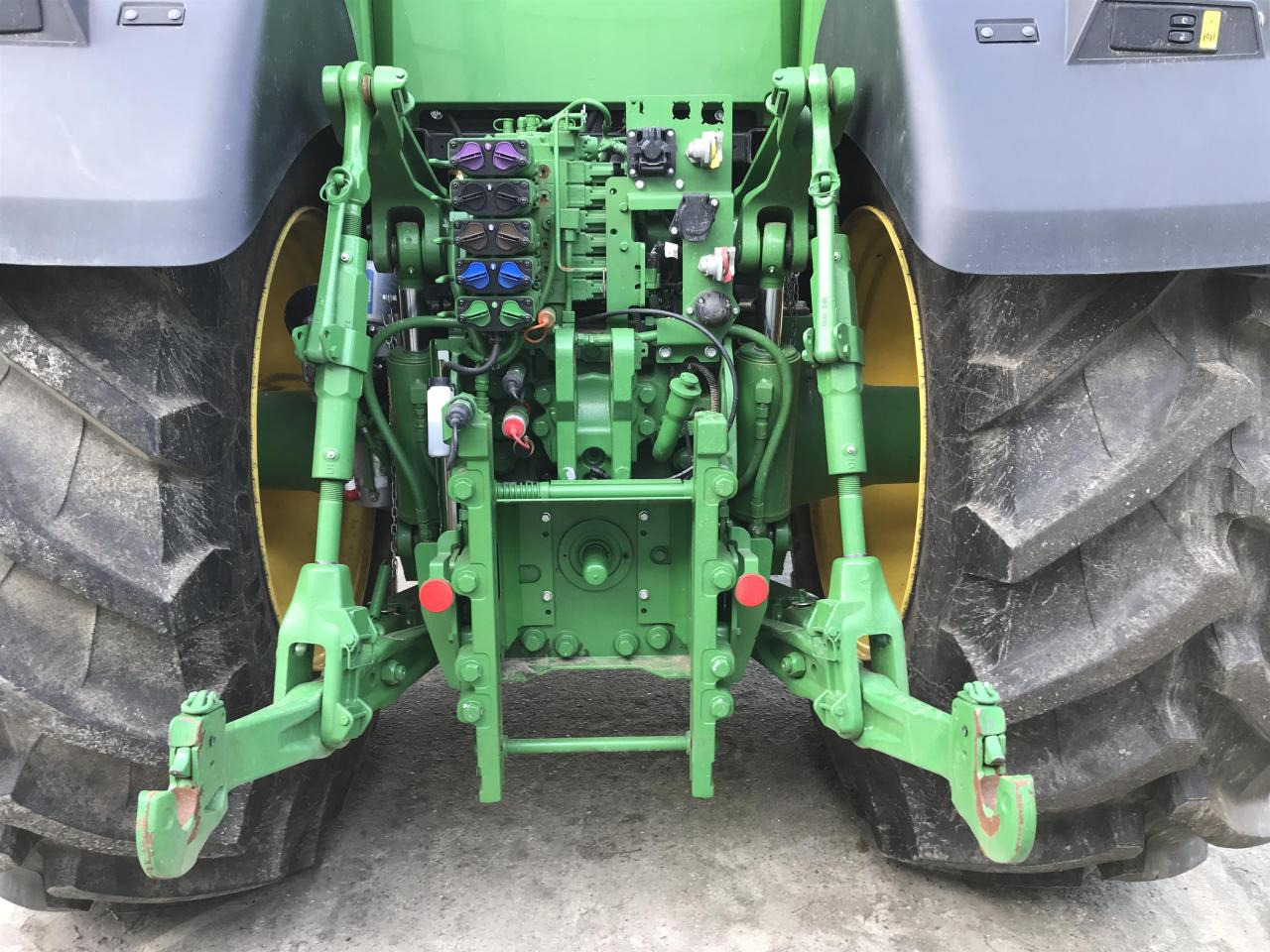 John Deere 7R 310 - جرار: صور 5 John Deere 7R 310 - جرار: صور 5