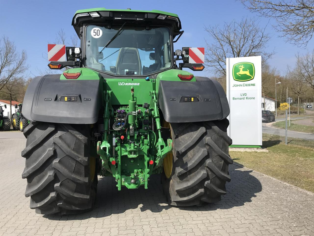 John Deere 7R 330 - جرار: صور 5 John Deere 7R 330 - جرار: صور 5